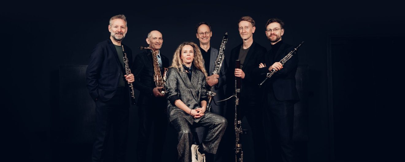 Roxane van Iperen to Calefax-land